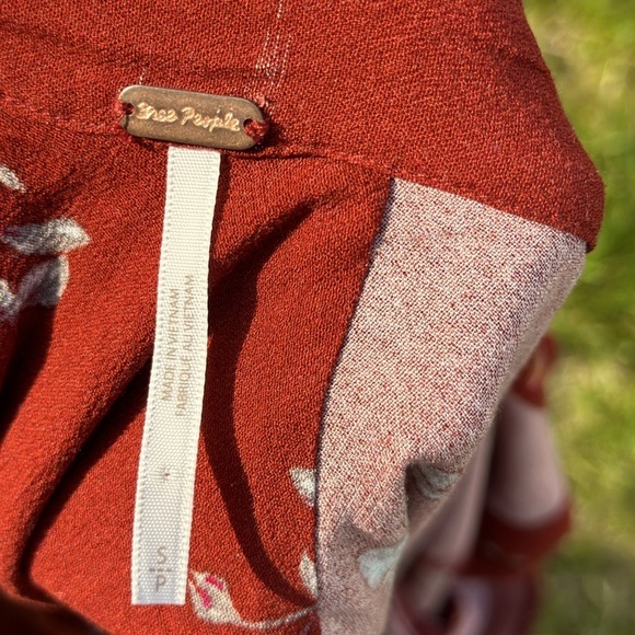 Free People Bohemian Open Back Floral Print Angel Sleeve Blouse Top Size Small - Picture 7 of 8